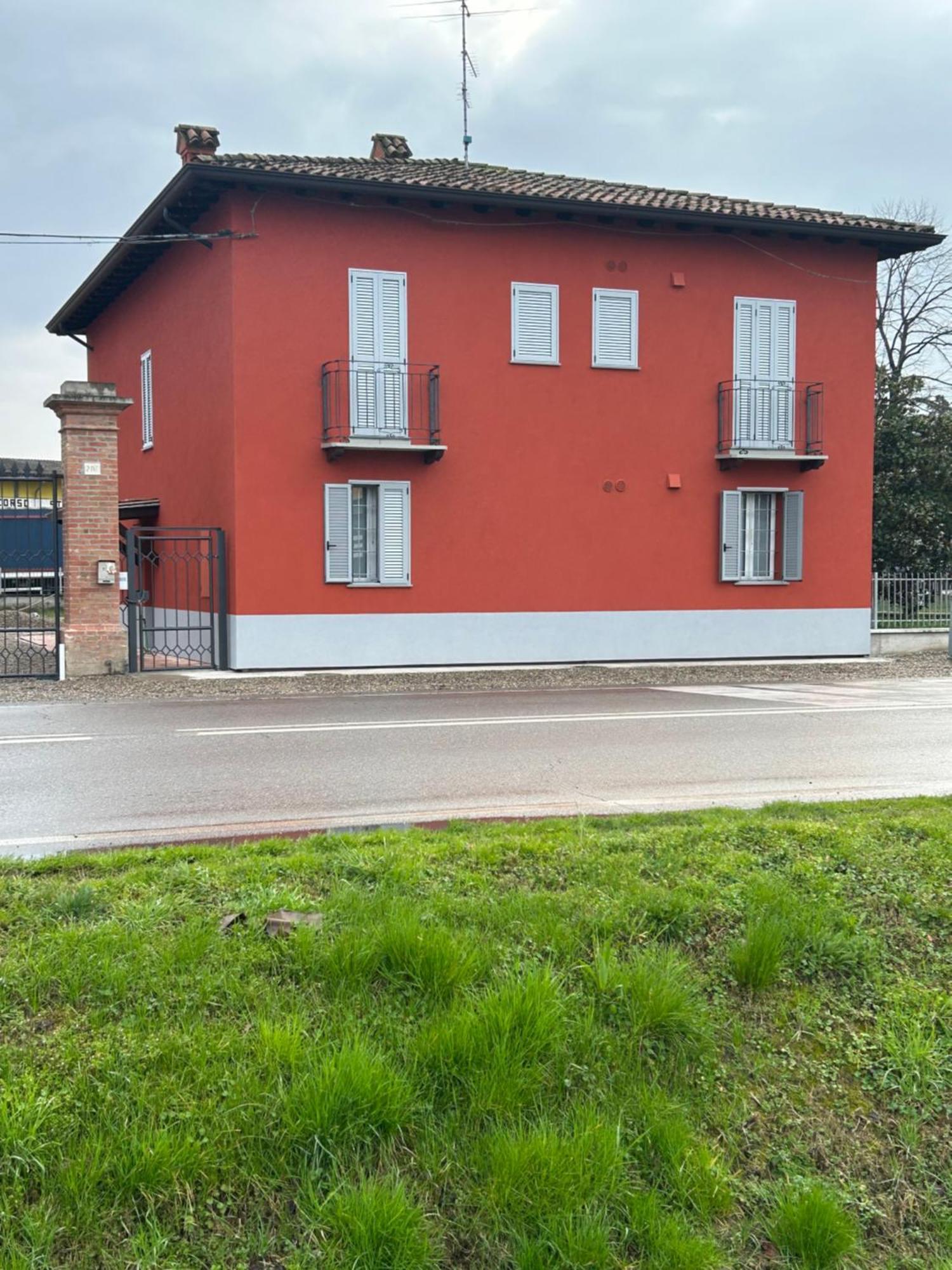 Vrenozi Home Piacenza Luaran gambar